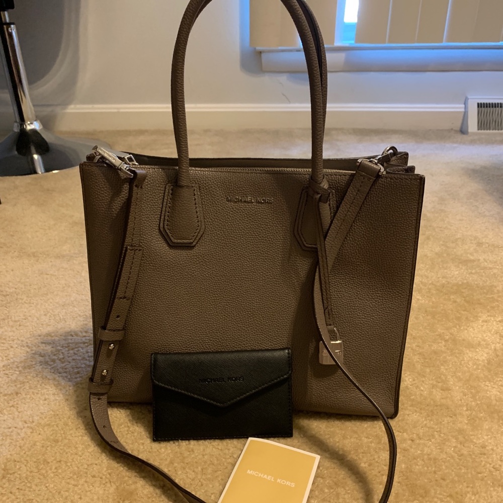 Micheal kors tote set
